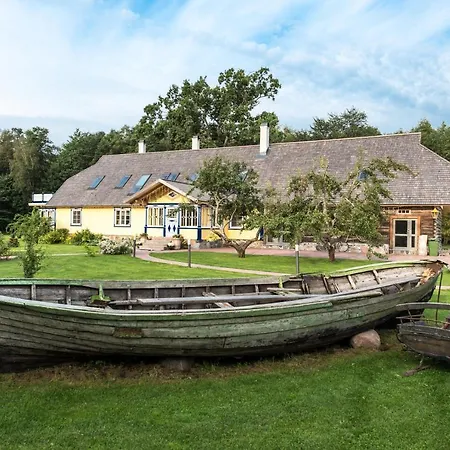 Nurka Talu בית כפרי